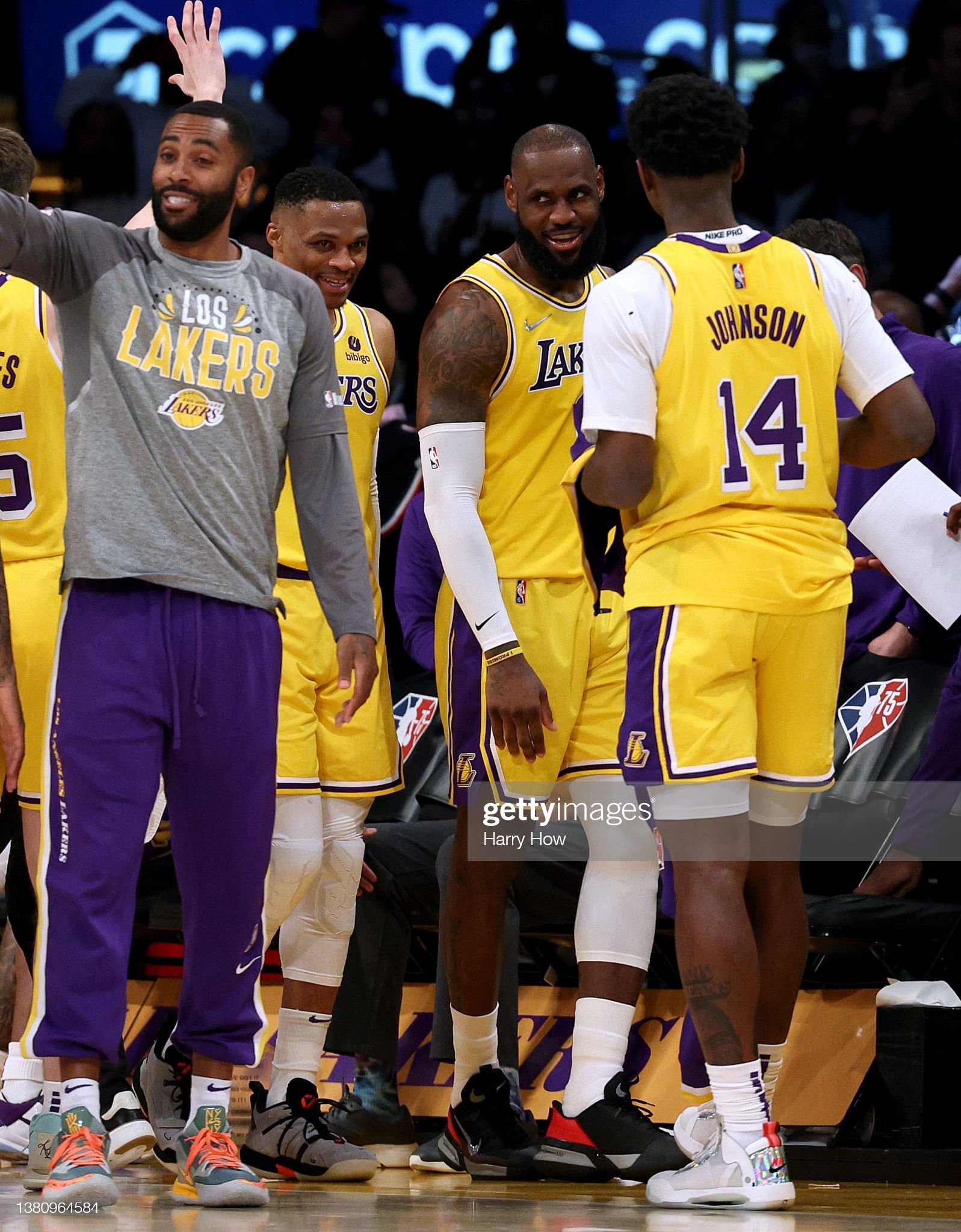 Golden State Warriors v Los Angeles Lakers : News Photo