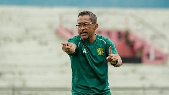 Pelatih Aji Santoso Tunggu Kepastian Nasib PPKM Darurat untuk Jalani Program Latihan Tim Persebaya - Wartakotalive.com