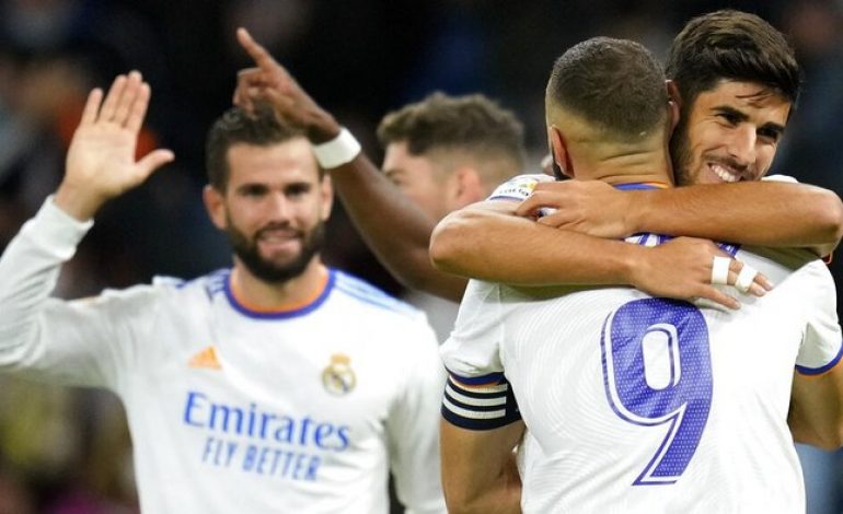 Real Madrid Bersenang-senang di Bernabeu